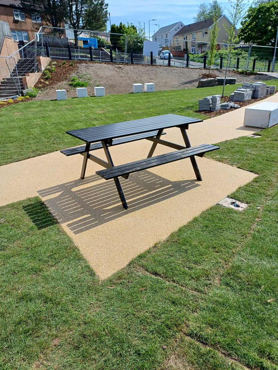 thanecsltd's tweet photo. Warm one today, but worth it. New path laid in Muddy Park, Swansea, but it won't live up to it's name anymore. Lots of lovely comments from locals about how nice the flexipave looks. https://t.co/kmAwgkQ4fy