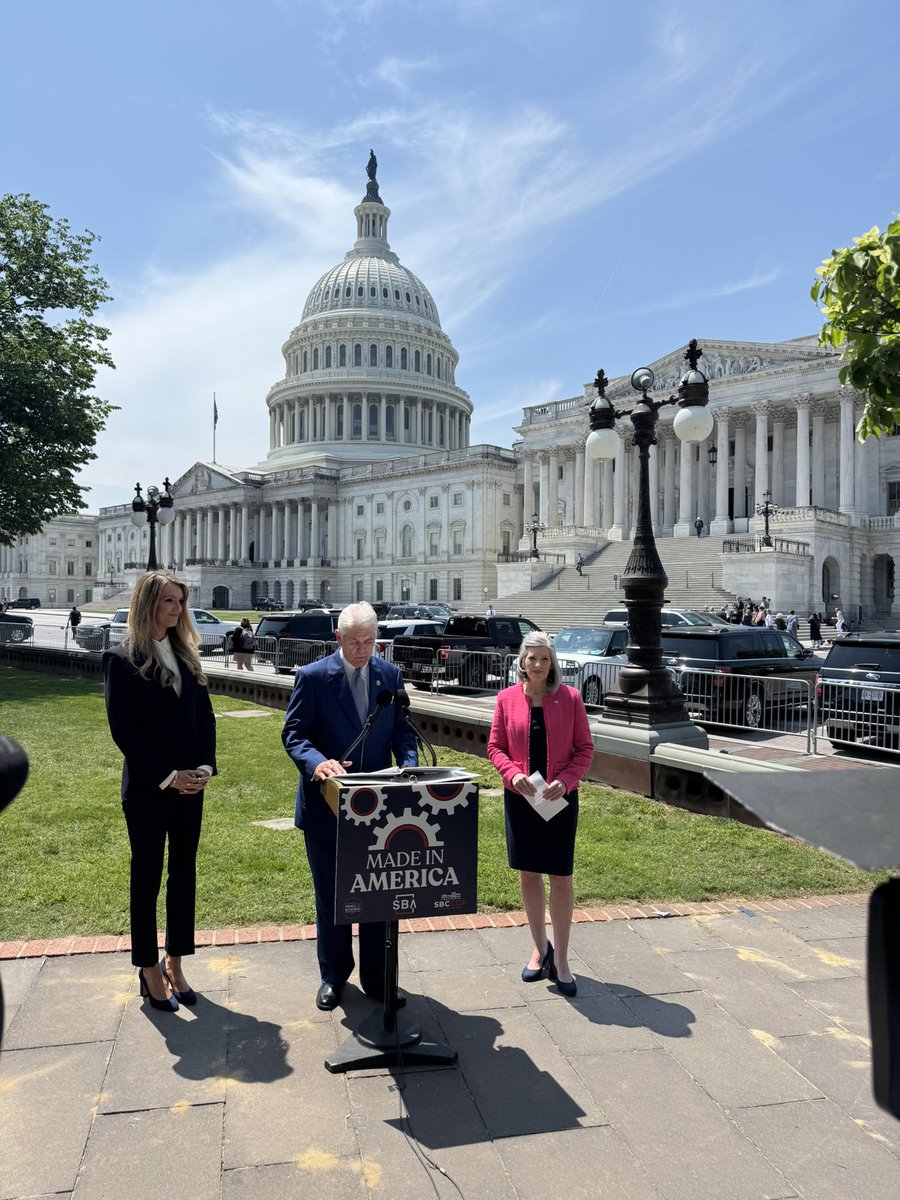 Molly Martinez (@mollymartinezdc) on Twitter photo Small business initiative rollout - “unleashing American production” <a href="/SenJoniErnst/">Joni Ernst</a> <a href="/KLoeffler/">Kelly Loeffler</a> Small business initiative rollout - “unleashing American production” <a href="/SenJoniErnst/">Joni Ernst</a> <a href="/KLoeffler/">Kelly Loeffler</a>