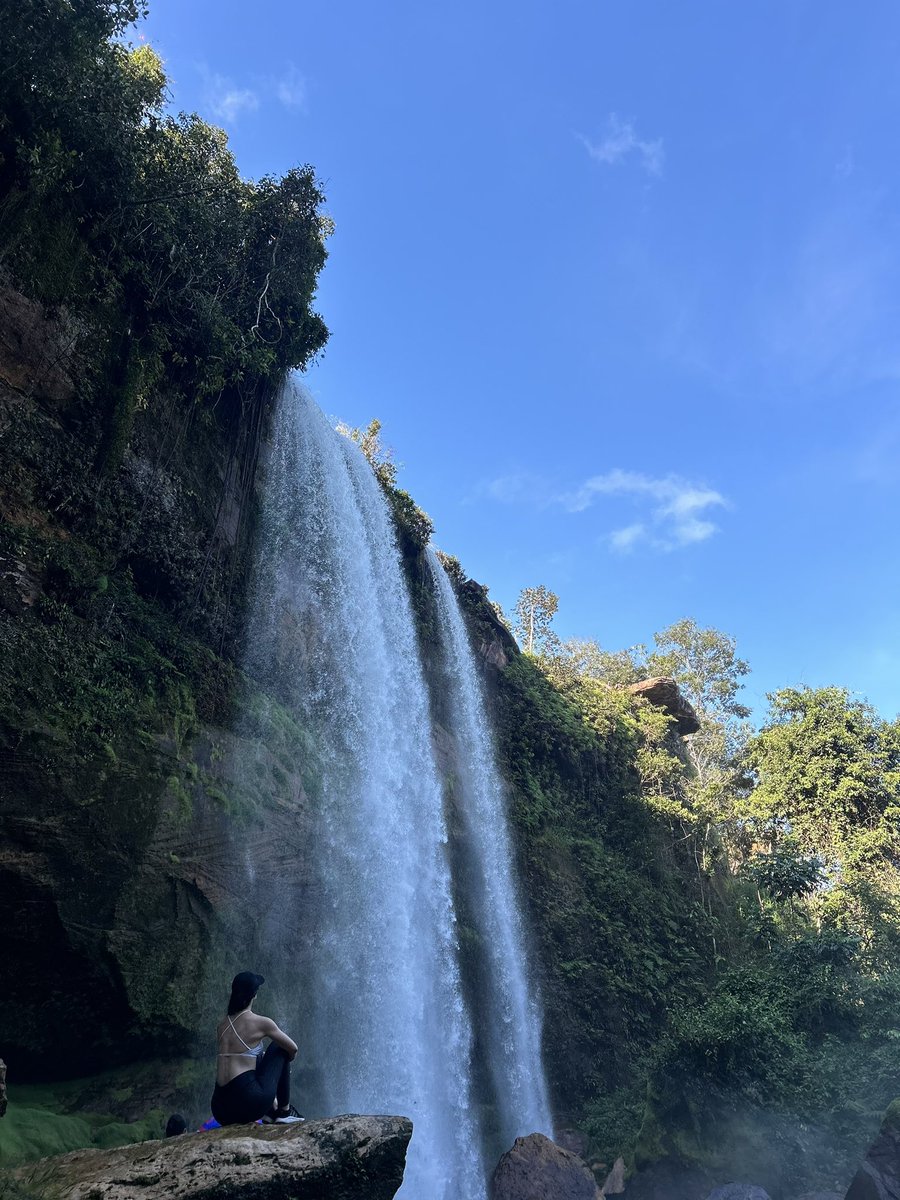 Olha as costas dela 🥹
