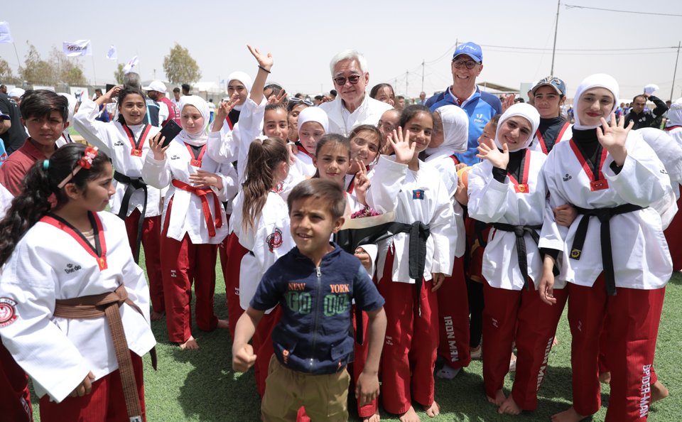 worldtaekwondo's tweet image. 3rd Hope and Dreams Sports Festival-during our visit to Azraq Refugee Camp!

Find more content here bit.ly/4d0K5eT

#WorldTaekwondo #Taekwondo
#Baseball5 #Badminton #Basketball
#Handball #Weightlifting
#TaekwondoHumanitarianFoundation #THF
@fisu @thfaid @WBSC @bwfmedia
