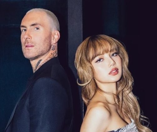 TheePopCore's tweet photo. LISA is serving face card and regal aura alongside Maroon 5 in a stunning new photo for their collaboration, “PRICELESS.” https://t.co/3pyIw5ei5i