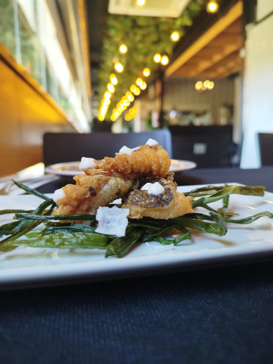 barramercat's tweet photo. Jueves por la noche = Noche de tapas en La Barra del Mercat. ¡La primera Mahou la invitamos nosotros!
Reserva al 678-915-550
Más info: https://t.co/Jj7HTaeohQ
#Elche #Tapas #Cerveza #JuevesDeTapas #Foodie #Gastro #LaBarraDelMercat #Planazo #Mahou #TapasNight https://t.co/AUrdAfRUWm