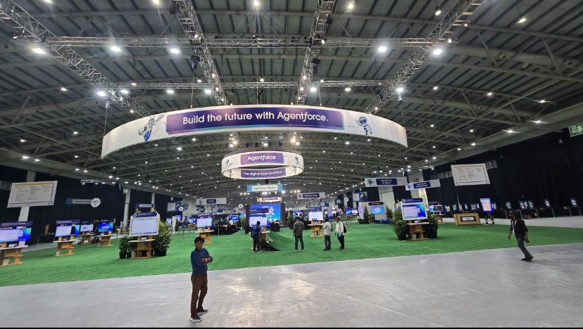 SFMC Mumbai (@sfmcmumbai) on Twitter photo 🚨 TDX Bengaluru is here!
📅 2-3 May | ⏰ 7AM
📍 BIEC: g.co/kgs/DchduiX
🎟️ Badge: Digital check-in or at desk
⚡ Don’t miss SFMC Mumbai’s <a href="/true__altruist/">Aman Tiwari ☁️</a> on stage!
🔥 Download the Salesforce Event app!
#TDXBengaluru #SFMC #TDX25 #TrailblazerCommunity 🚨 TDX Bengaluru is here!
📅 2-3 May | ⏰ 7AM
📍 BIEC: g.co/kgs/DchduiX
🎟️ Badge: Digital check-in or at desk
⚡ Don’t miss SFMC Mumbai’s <a href="/true__altruist/">Aman Tiwari ☁️</a> on stage!
🔥 Download the Salesforce Event app!
#TDXBengaluru #SFMC #TDX25 #TrailblazerCommunity