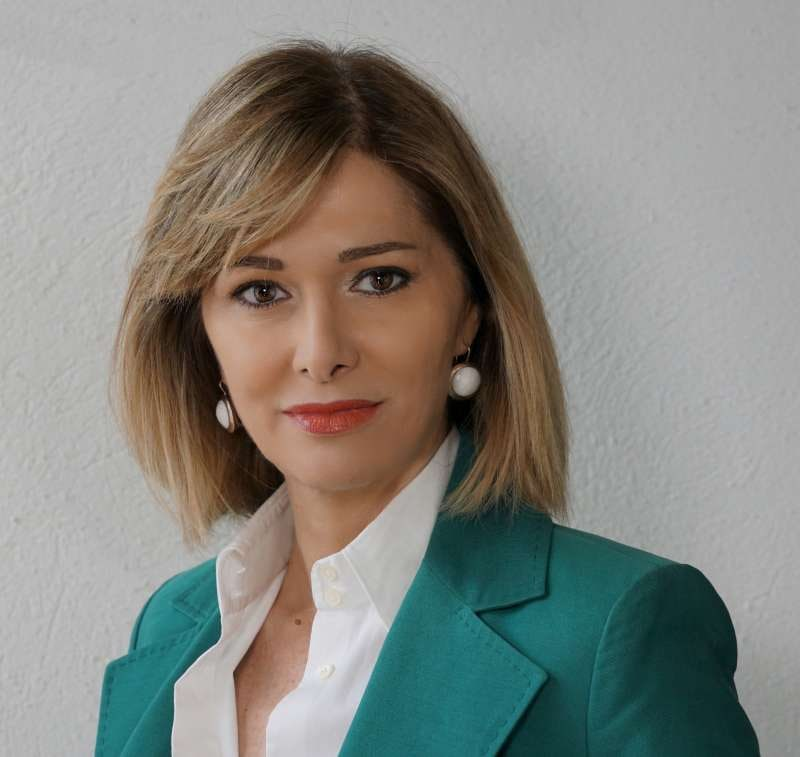 oldGrunger's tweet image. Заметили, все западные тётки, которые за нас - все симпатичные, а те, которые против нас - все страшные как атомная война?