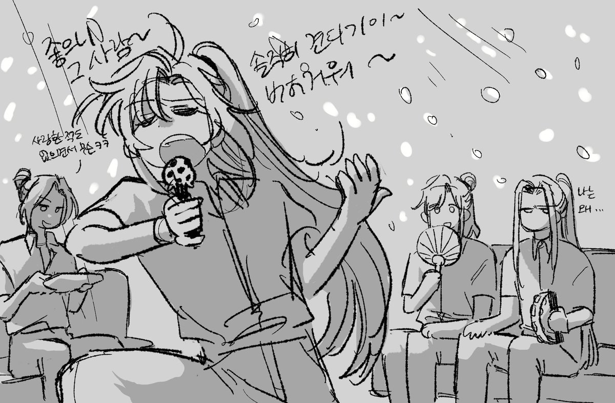 rang_jge's tweet image. 쌓인 러프들 선따다보면 하나씩낙서를하게되