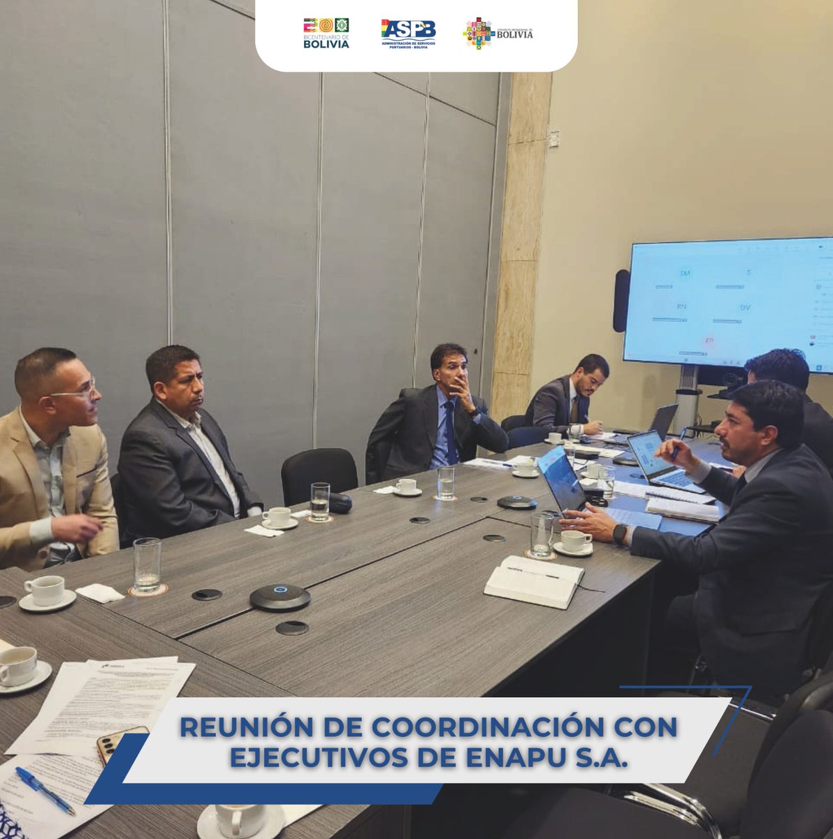 ASPBolivia's tweet photo. En coordinación con la Embajada del Estado Plurinacional de Bolivia en Perú, el Gerente Ejecutivo de la ASP-B, Daniel Villarroel, sostuvo una reunión con los ejecutivos de ENAPU S.A. y la Dirección General de América del Ministerio de Relaciones Exteriores del Perú. https://t.co/LGvqPi8sNo