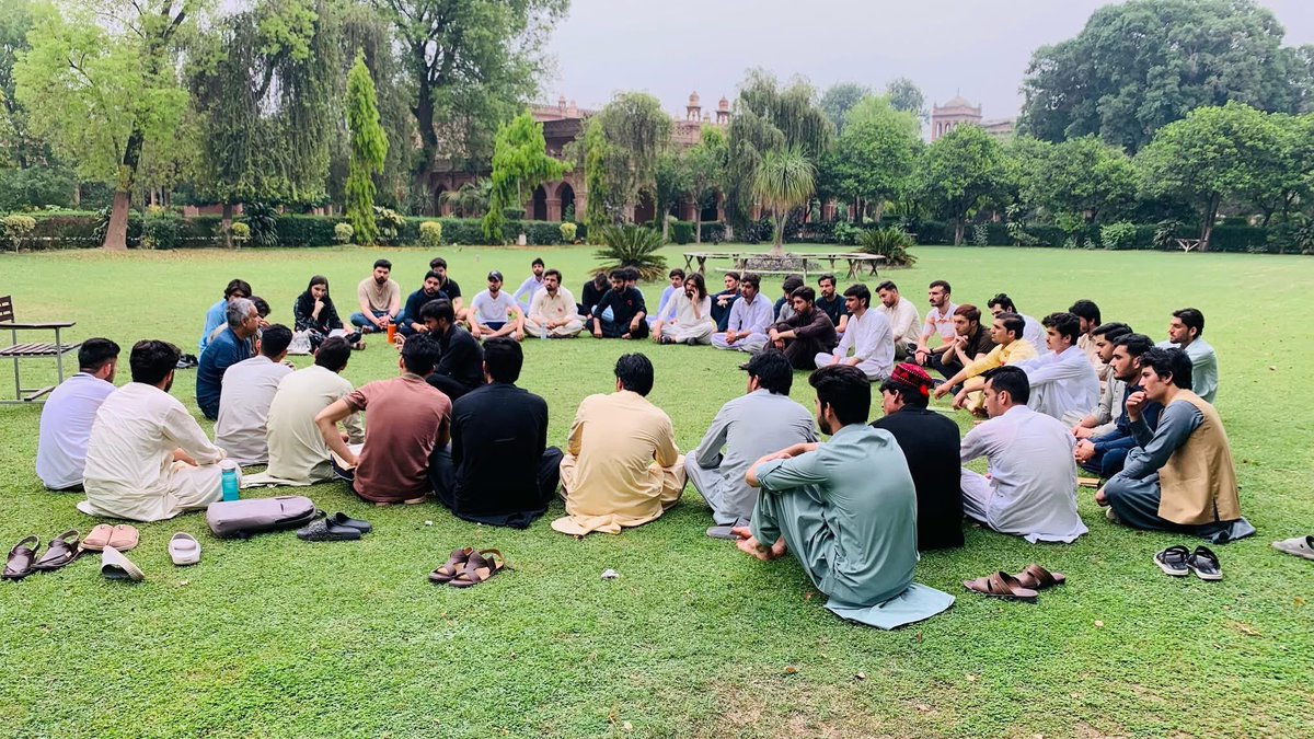PrSF_Peshawar's tweet photo. Glimpses from today's study circle with  guest speaker Dr. Farooq Sulehria on the topic: "May Day: From Chicago to Colony Textile Mills, Multan.” https://t.co/SU2vPr8VC0