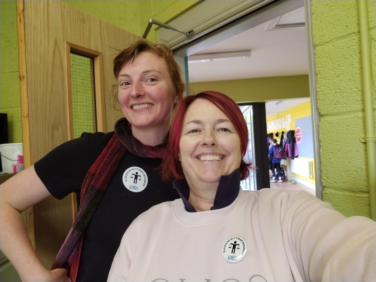 LuisaCarty's tweet photo. Great support from staff at Ballymana NS in our quest for Pension Parity for all school staff. Proudly wearing our badges this week.  #pensionparity #thepowerofone #badgeweek #betterinaunion https://t.co/ZcNTg39ThZ