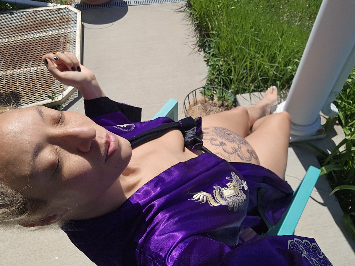 Content from giantesscleo