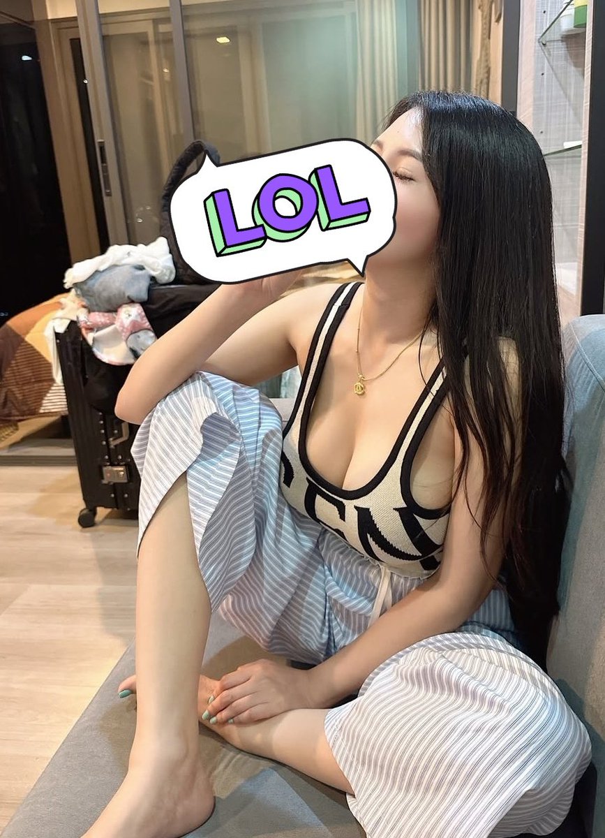 Kaya ibu ibu banget foto ini 🙏🏻🤣