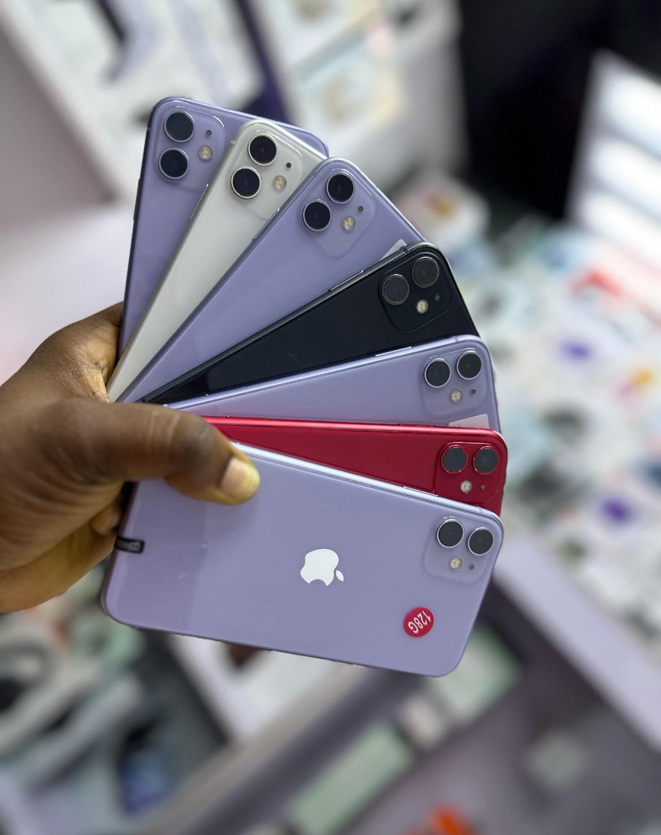 OlanariDonald's tweet image. We sell brand new, uk used gadgets. 
iPhones, Samsung, Redmi, Laptops, 
Smart tv etc 
Location 
Bayelsa : Shop 35, Opposite Nostalgia Cinema, Tombia Express, Yenegoa 

Lagos: 17 Ola Ayeni street, Computer Village, Ikeja 

Asaba : Shop 30 km plaza  nnebisi Road asaba

07032942362