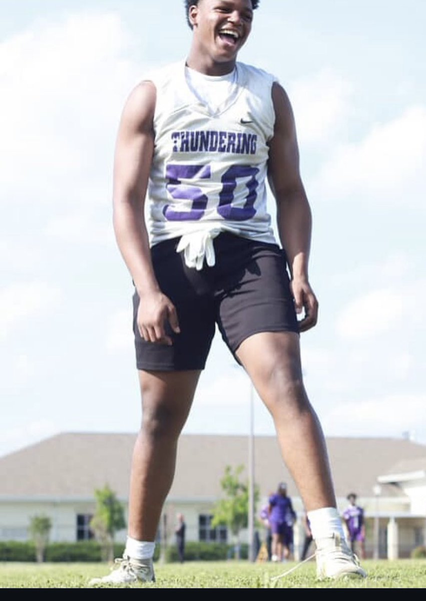 demetriustrrll's tweet image. Spring ball 🦬#50k #feartheherd #year3
