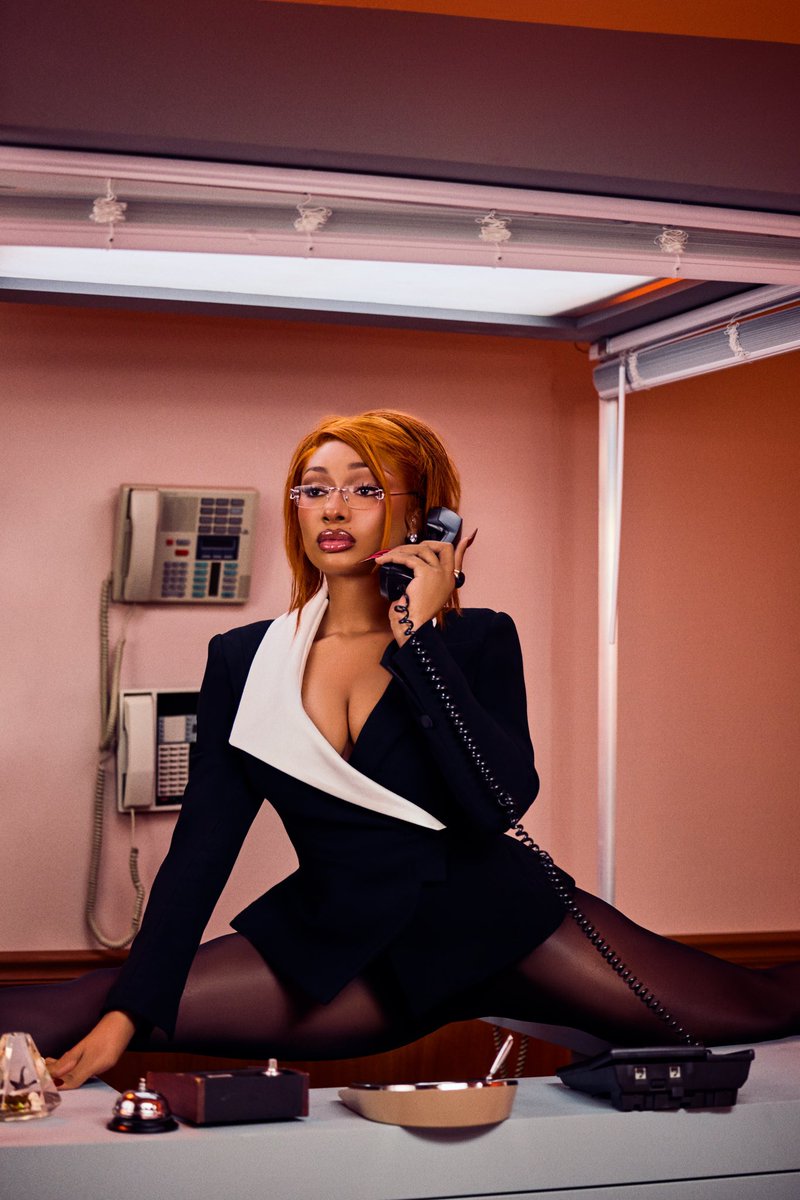 TINA SNOW tweet media