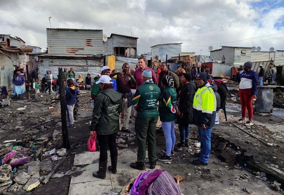 A small but intense fire in Joe Slovo informal settlement in Milnerton sadly took the lives of two people and destroyed 40 homes.

I visited today and was grateful to see our Disaster Risk Management teams along with the ever-reliable Gift of the Givers supporting residents