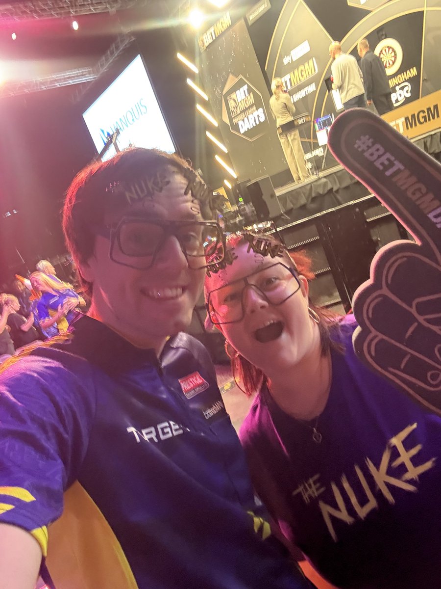 ElliotHorwoodF1's tweet image. Here we go! Let’s go @LukeTheNuke180 #PLDarts 🎯🎯🎯