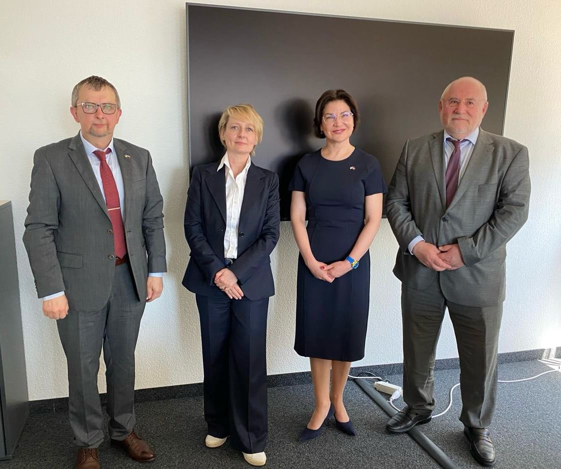 Iryna Venediktova (@venediktovaiv) on Twitter photo Warm and constructive exchange with <a href="/IsabelleMoret/">Isabelle Moret</a>, State Councillor, Head of Economy, Innovation, Employment & Heritage <a href="/EtatdeVaud/">Etat de Vaud</a>.
A pleasure to discuss 🇺🇦 cooperation prospects.
Hope for continued development under the strong leadership of <a href="/EtatdeVaud/">Etat de Vaud</a> Warm and constructive exchange with <a href="/IsabelleMoret/">Isabelle Moret</a>, State Councillor, Head of Economy, Innovation, Employment & Heritage <a href="/EtatdeVaud/">Etat de Vaud</a>.
A pleasure to discuss 🇺🇦 cooperation prospects.
Hope for continued development under the strong leadership of <a href="/EtatdeVaud/">Etat de Vaud</a>