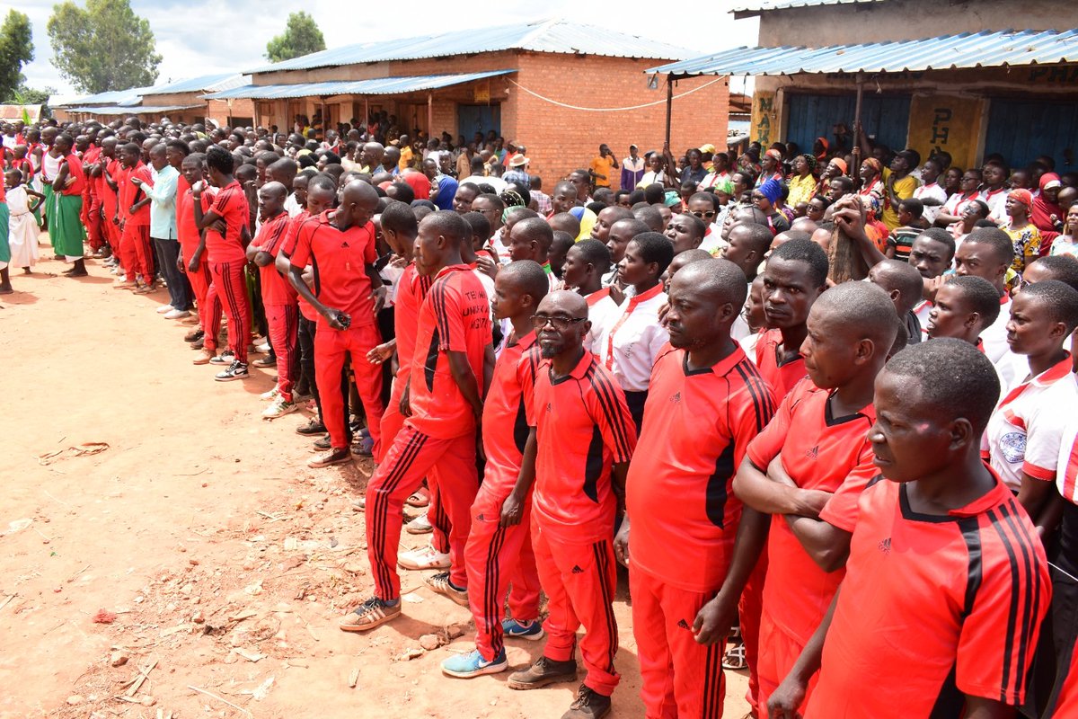 3. <a href="/BanyiyezakoB/">Banyiyezako Boniface</a> n'a pas manqué d'interpeller les habitants de cette province à se préparer pour récupérer, lundi prochain, les cartes d'électeurs afin de mieux se préparer pour les élections de 2025.