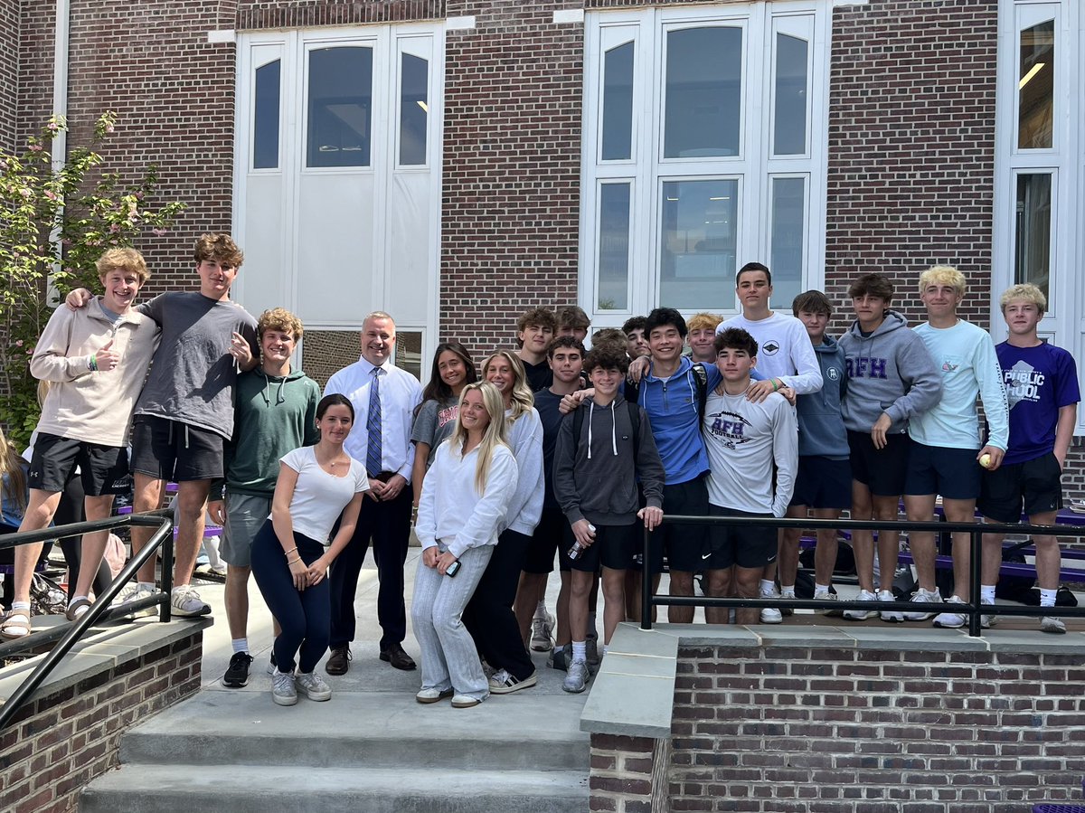 RFH Superintendent (@rfhsuper) on Twitter photo Shout out to Mr. Sarles, thank you for all you do for RFH! 📚✏️ 🐾#nationalprincipalsday #greatdaytobeabulldog <a href="/RFH_Regional/">Rumson-Fair Haven</a> Shout out to Mr. Sarles, thank you for all you do for RFH! 📚✏️ 🐾#nationalprincipalsday #greatdaytobeabulldog <a href="/RFH_Regional/">Rumson-Fair Haven</a>