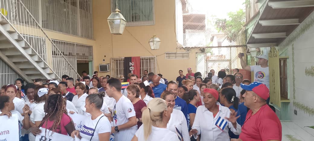 Todo listo para iniciar la fiesta del proletariado, 1ro de Mayo, Día Internacional de los Trabajadores en la Coordinación del estado Portuguesa, con el orgullo de ser cubanos.
🇨🇺🇨🇺🇨🇺🇨🇺
#PorCubaJuntosCreamos
#CubaPorLaVida