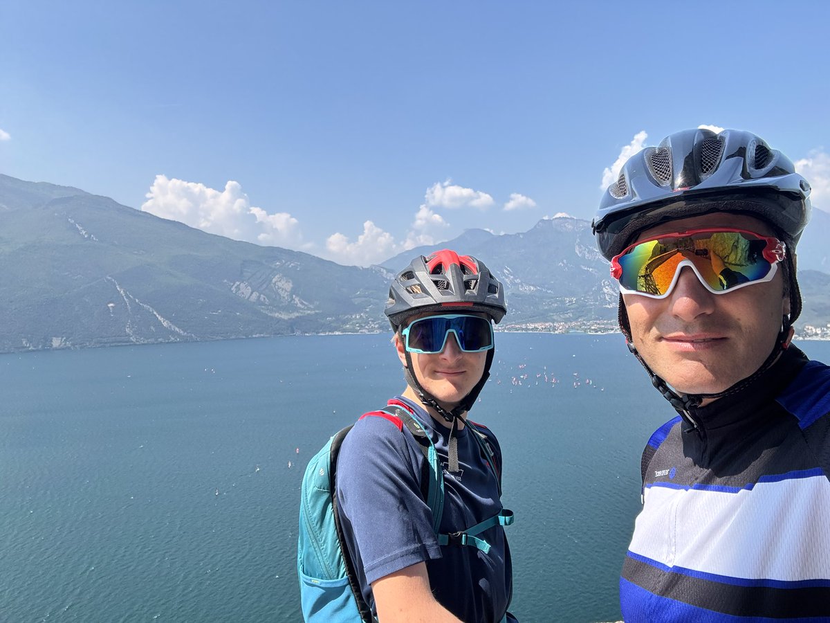nicolalageder's tweet photo. Col giovane si va anche in bici oltre che sci #Ponale https://t.co/by23ZG8snN