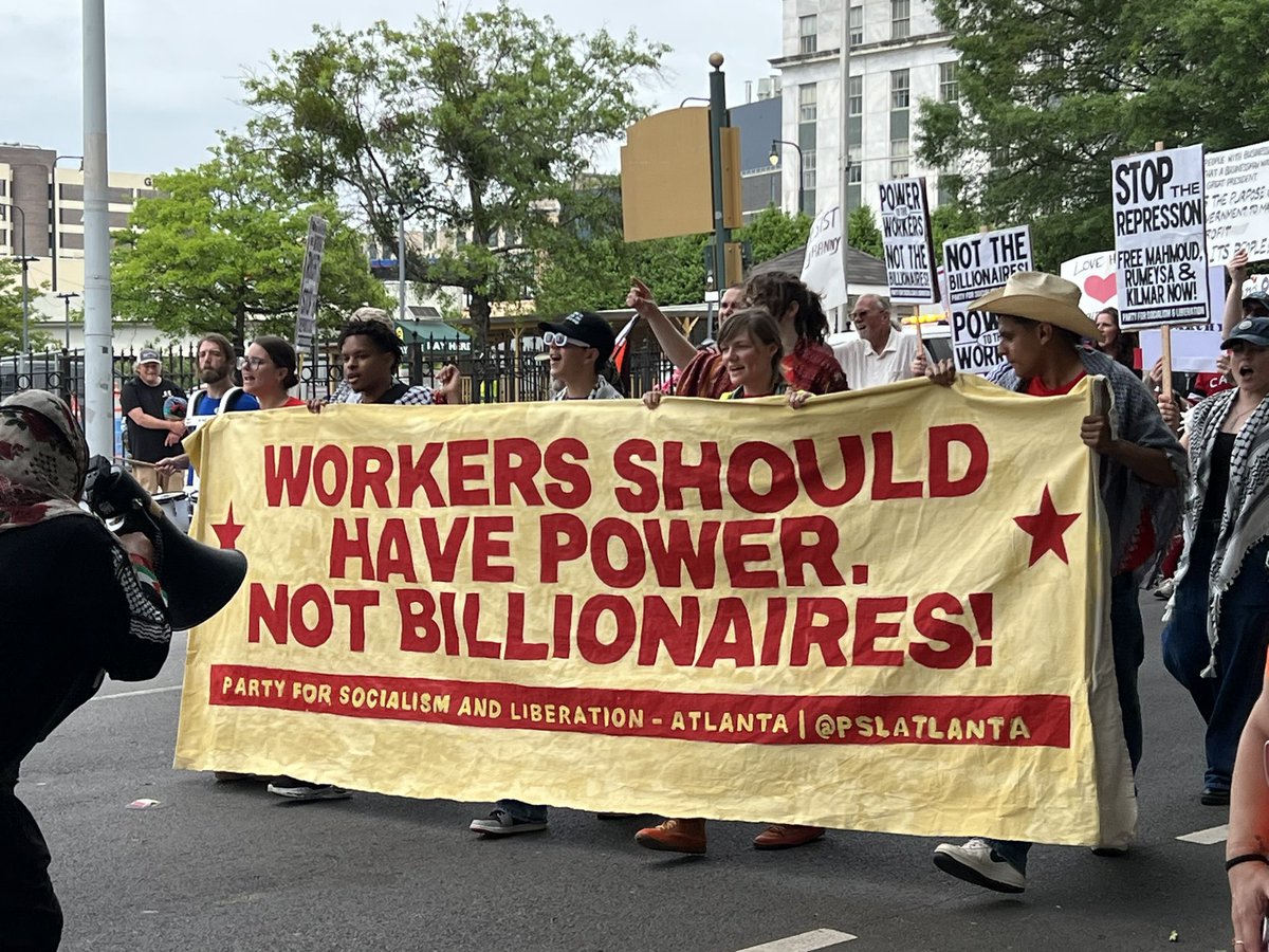 Marching to City Hall.

<a href="/theatlantavoice/">The Atlanta Voice</a> <a href="/IsaiahSinglet19/">Isaiah Singleton</a> <a href="/BlackPressUSA/">Black Press USA</a> <a href="/WordInBlack/">Word In Black</a>