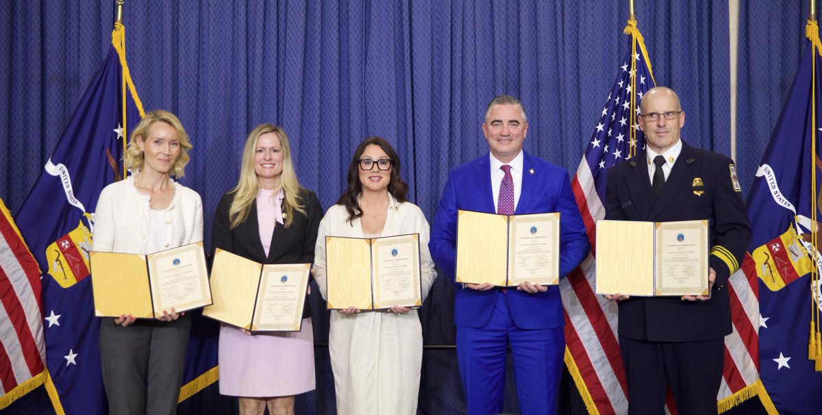 SecretaryLCD's tweet image. It was an honor to join @IAFFofficial to launch the Fire and EMS Apprenticeship Program.

As the first-ever apprenticeship program for firefighters and paramedics, this program ensures our responders have the enhanced skills needed to build a future where everyone remains safe.