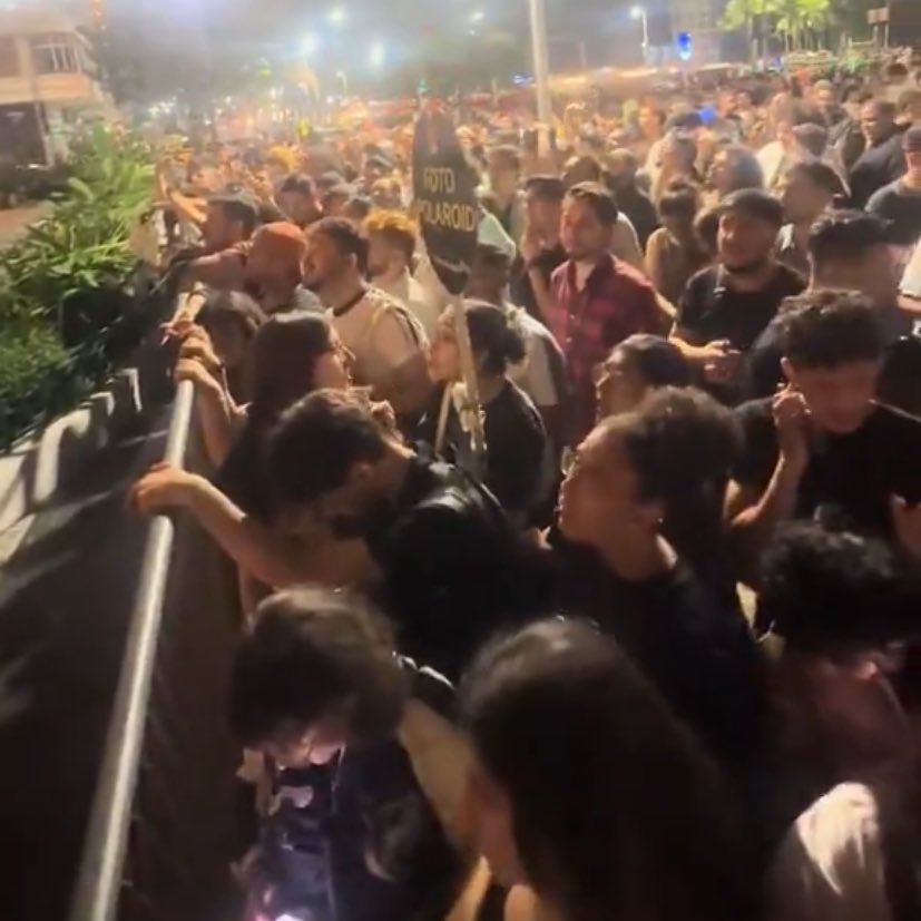 AMENARTPOP's tweet photo. brazil really loves gaga so much 😭🤍 https://t.co/iS7gLxcRIL