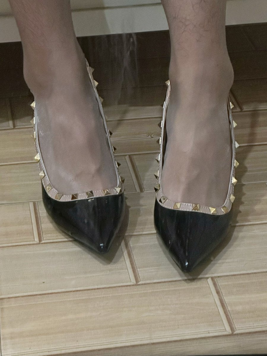 想穿着出去😥 #伪娘  #灰丝