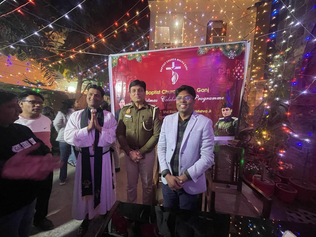 samrobert33's tweet photo. Respected SHO Sir, 

Thank you for your kind support to all, regardless of religion, caste, color, or nationality. Your fairness and respectful treatment of everyone is truly commendable. May God bless you with strength to continue serving the nation with dedication and courage. https://t.co/06jpbKdcRb