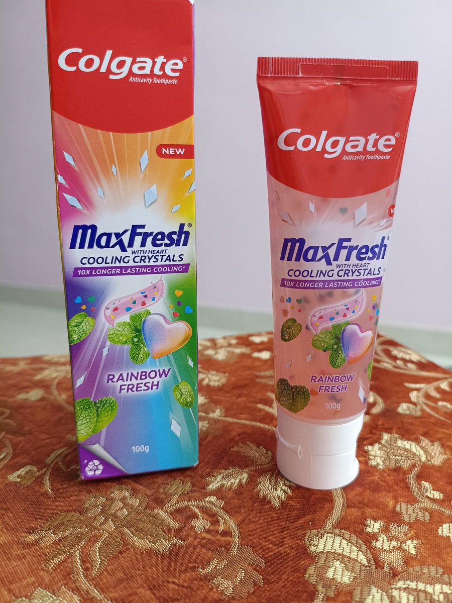 mommy_GF_WE's tweet photo. I got mine today!!!!
One of the first things I could buy in which WilliamEst are presenters😂
#WilliamEst #วิลเลี่ยมเอส
#ColgateTH #ColgateMaxFreshRainbow
#MaxFresh https://t.co/fQhi5ohHVm