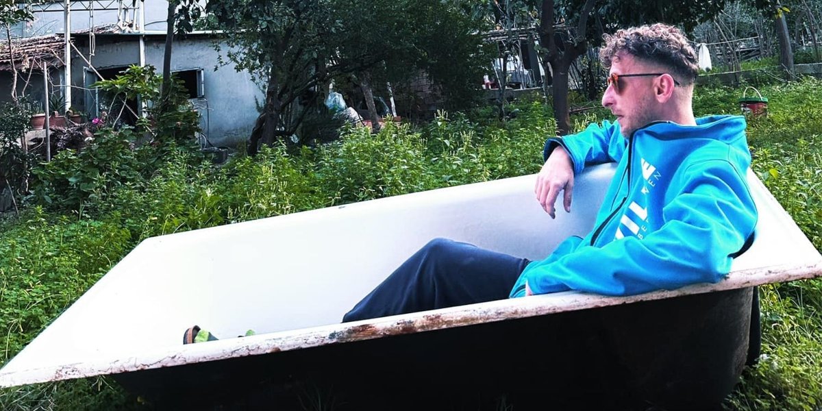 AYŞE GÖRKEM KOZANOĞLU – Onur Köybaşı ile Süperstar üzerine: “Şiirde farklı olana dikkat çeken her şair kuir’dir.” 
k24kitap.org/onur-koybasi-i… <a href="/kitapkritik24/">K24</a> aracılığıyla