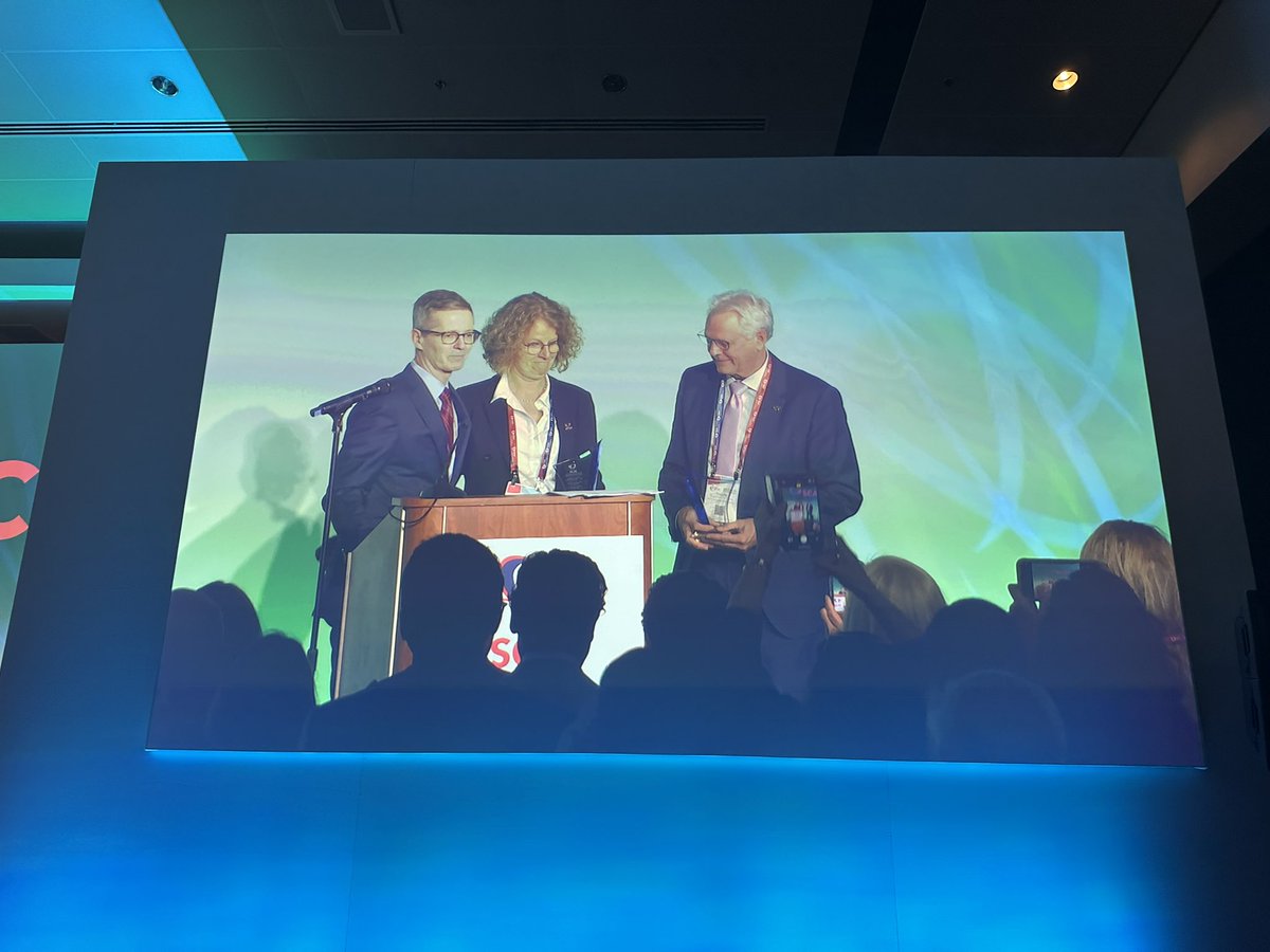 Tim henry and <a href="/AlexandraLansky/">Alexandra Lansky</a> winners of Sones award <a href="/SCAI/">SCAI</a> 
Both deserving and thoroughly decent people