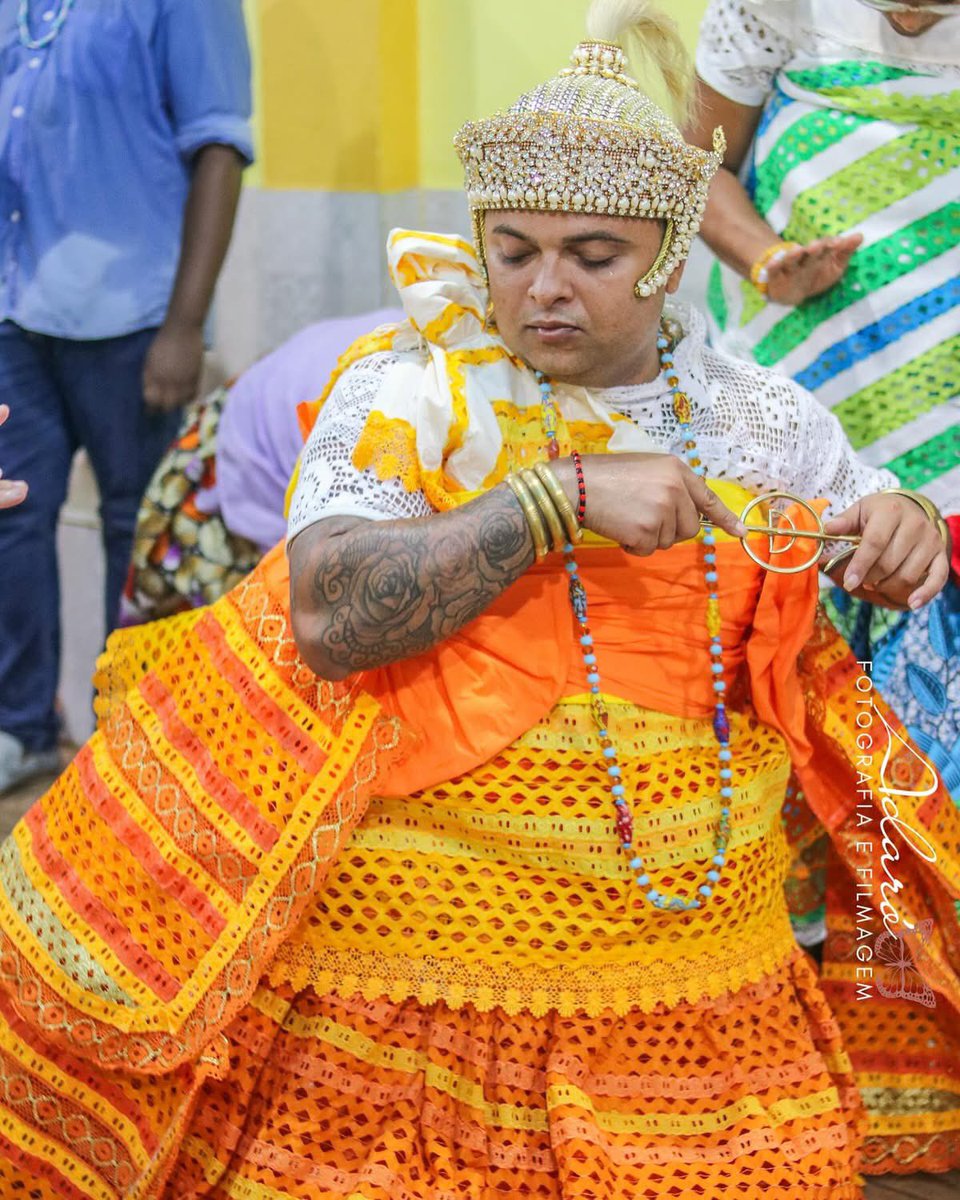 AladeFunfun's tweet image. 🏹Logun Edé🎣
- Enviamos para todo Brasil.📦
- Aceitamos cartões de débito e crédito.💳
.
.
.
#candomblé #ketu #efon #jeje #angola #logunede #odelogun #logun #ode #lociloci #oluawo #Osun #ofa #ade #paramenta #ouro #búzios #cobre #paramentas #bioco #ade #abebe #orisa #vodun #nkisi