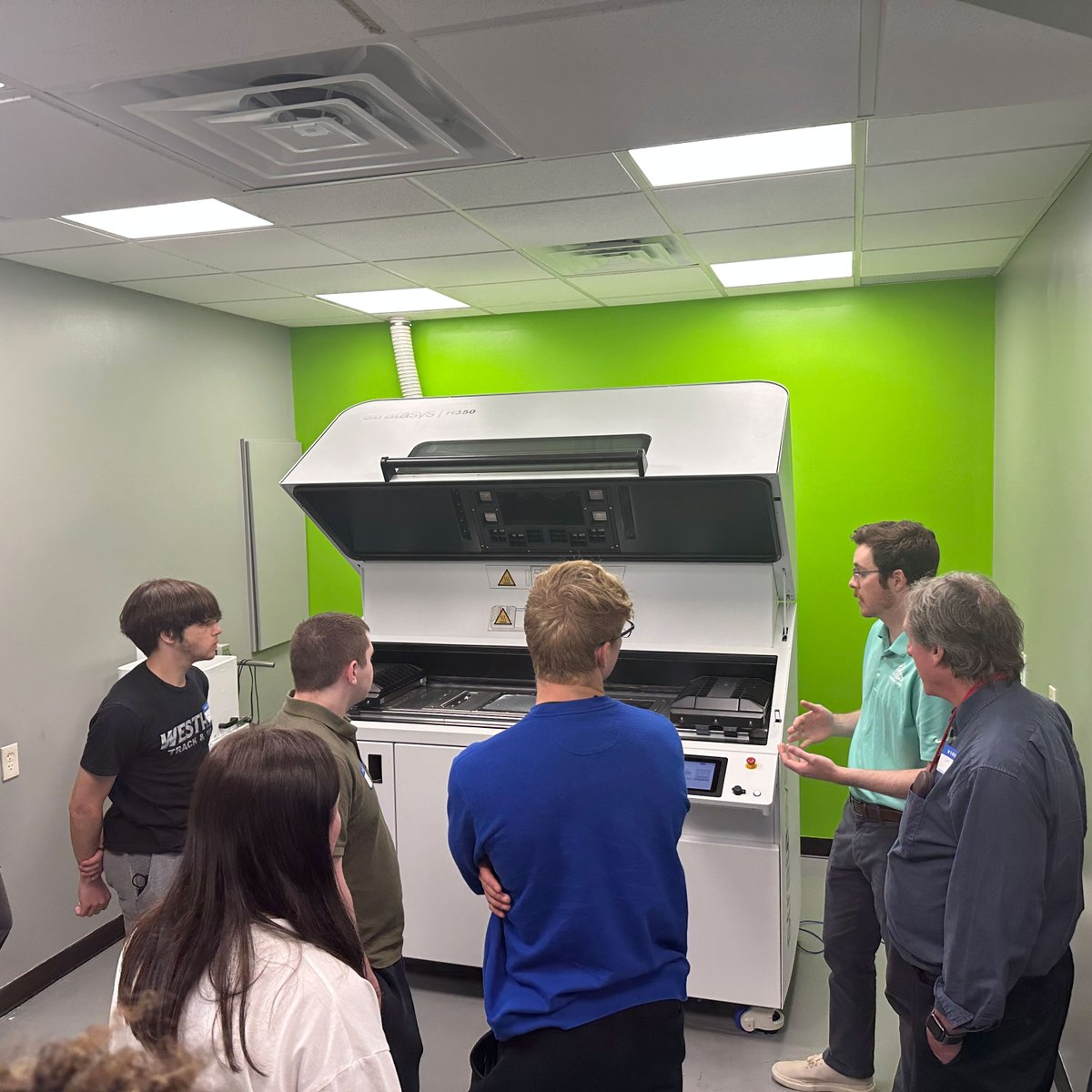 CADimensions's tweet photo. Great day hosting aspiring engineers from BOCES! They got a hands-on look at modeling, 3D printing, and toured our facility. Thanks for visiting!
#STEMEducation #FutureEngineers #3DPrinting #EngineeringInspiration https://t.co/sraw1eeYS7