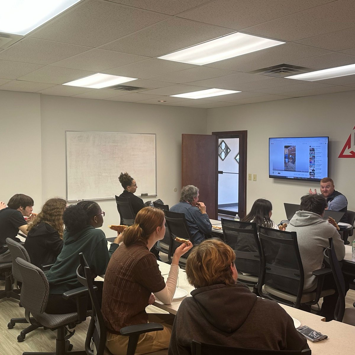 CADimensions's tweet photo. Great day hosting aspiring engineers from BOCES! They got a hands-on look at modeling, 3D printing, and toured our facility. Thanks for visiting!
#STEMEducation #FutureEngineers #3DPrinting #EngineeringInspiration https://t.co/sraw1eeYS7