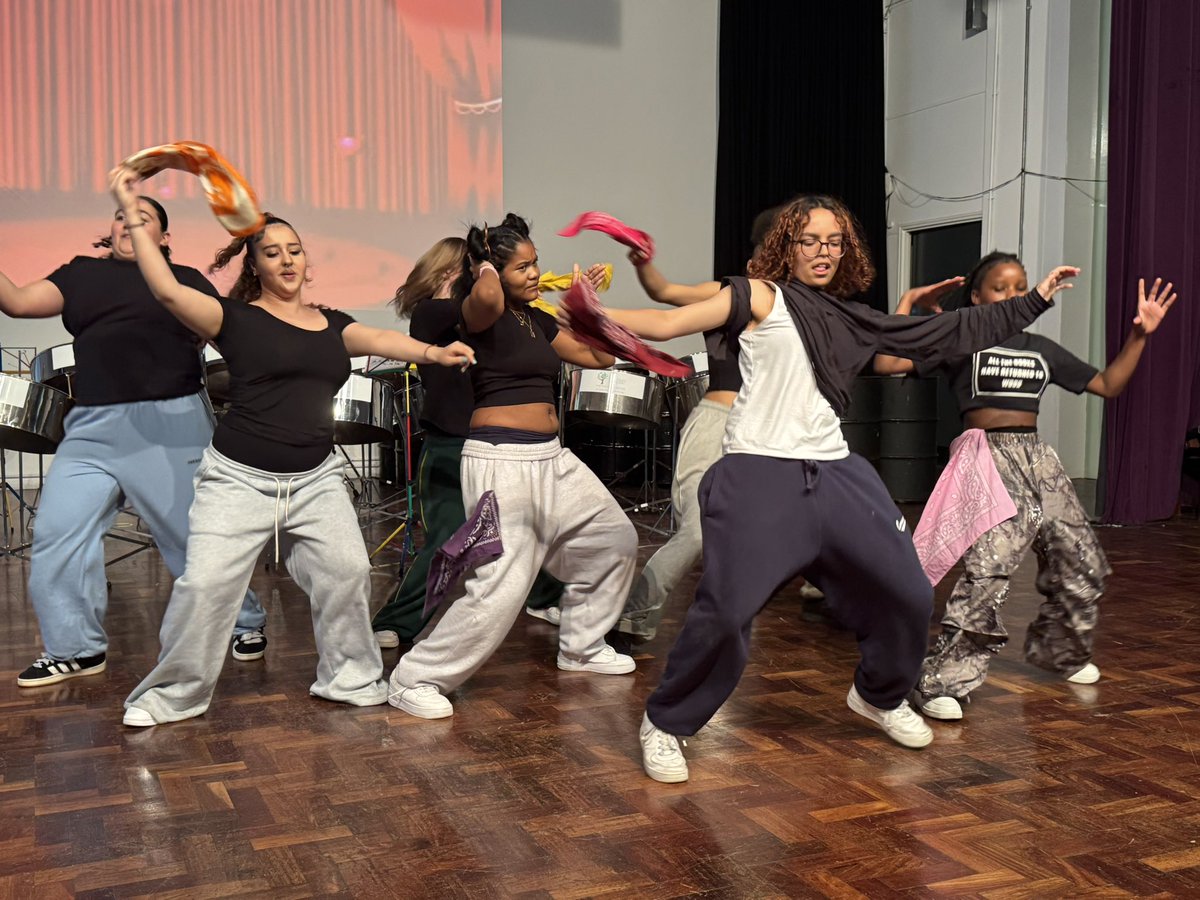 stemhsg (@stemhsg) on Twitter photo We wish all the AMAZING year 11’s the best of luck in the forthcoming GCSE’s <a href="/HornseySchool/">Hornsey School</a> We wish all the AMAZING year 11’s the best of luck in the forthcoming GCSE’s <a href="/HornseySchool/">Hornsey School</a>