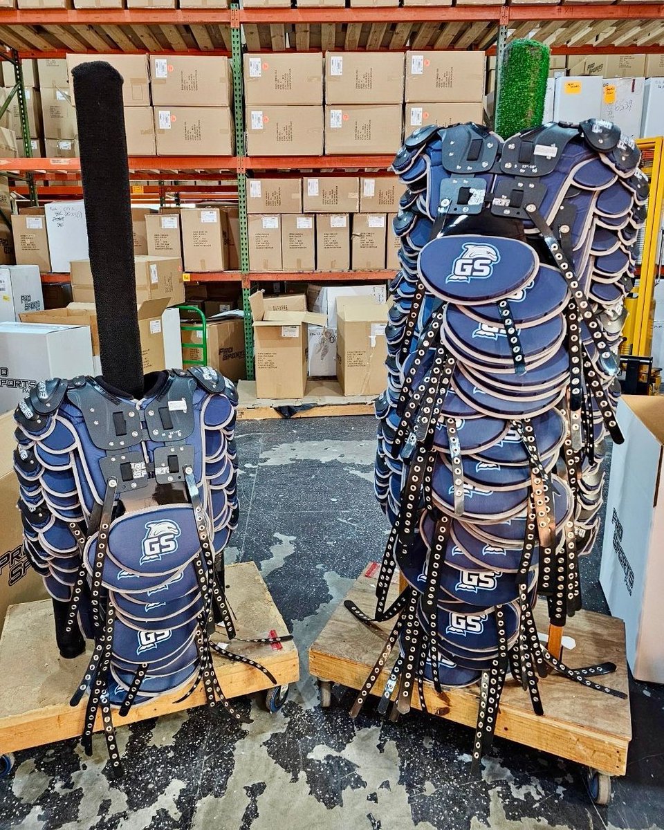 ProSportsPads (@prosports_pads) on Twitter photo This set of custom #ShoulderPads and #BackPlates made its way to <a href="/GSHSDolphins/">Gulf Shores High School Football</a> Football!🐬🏈
Ferrell Trimm at <a href="/BakersSports/">Baker's Sports</a> helped us get it done for this Gulf Shores team!
<a href="/ProGearFB/">Pro Gear Sports</a>
#KnowTheLogo #MadeInTheUSA #HighSchoolFootball #FootballEquipment #Custom #FootballSeason This set of custom #ShoulderPads and #BackPlates made its way to <a href="/GSHSDolphins/">Gulf Shores High School Football</a> Football!🐬🏈
Ferrell Trimm at <a href="/BakersSports/">Baker's Sports</a> helped us get it done for this Gulf Shores team!
<a href="/ProGearFB/">Pro Gear Sports</a>
#KnowTheLogo #MadeInTheUSA #HighSchoolFootball #FootballEquipment #Custom #FootballSeason