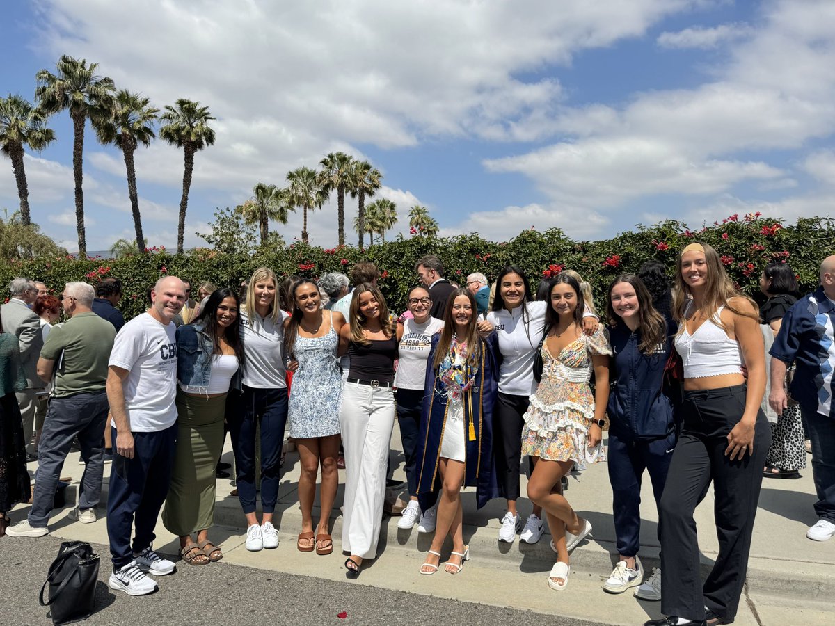 CBUwbb's tweet image. Congratulations to our spring graduate, Nhug Bosch Duran, on receiving her Bachelor of Science in Biomedical Sciences! We love you!💙
#LanceUp⚔️