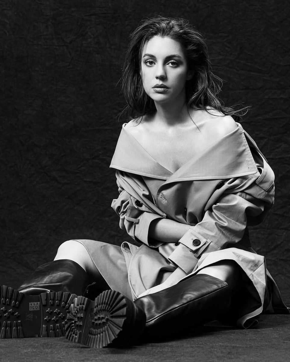 AdelaideKaneFR's tweet photo. SESSIONS┊Adelaide Kane by Tyler Chick for Nineteen92 Magazine #2

📸 https://t.co/GUqCDZXYYR https://t.co/erDeZfo83q