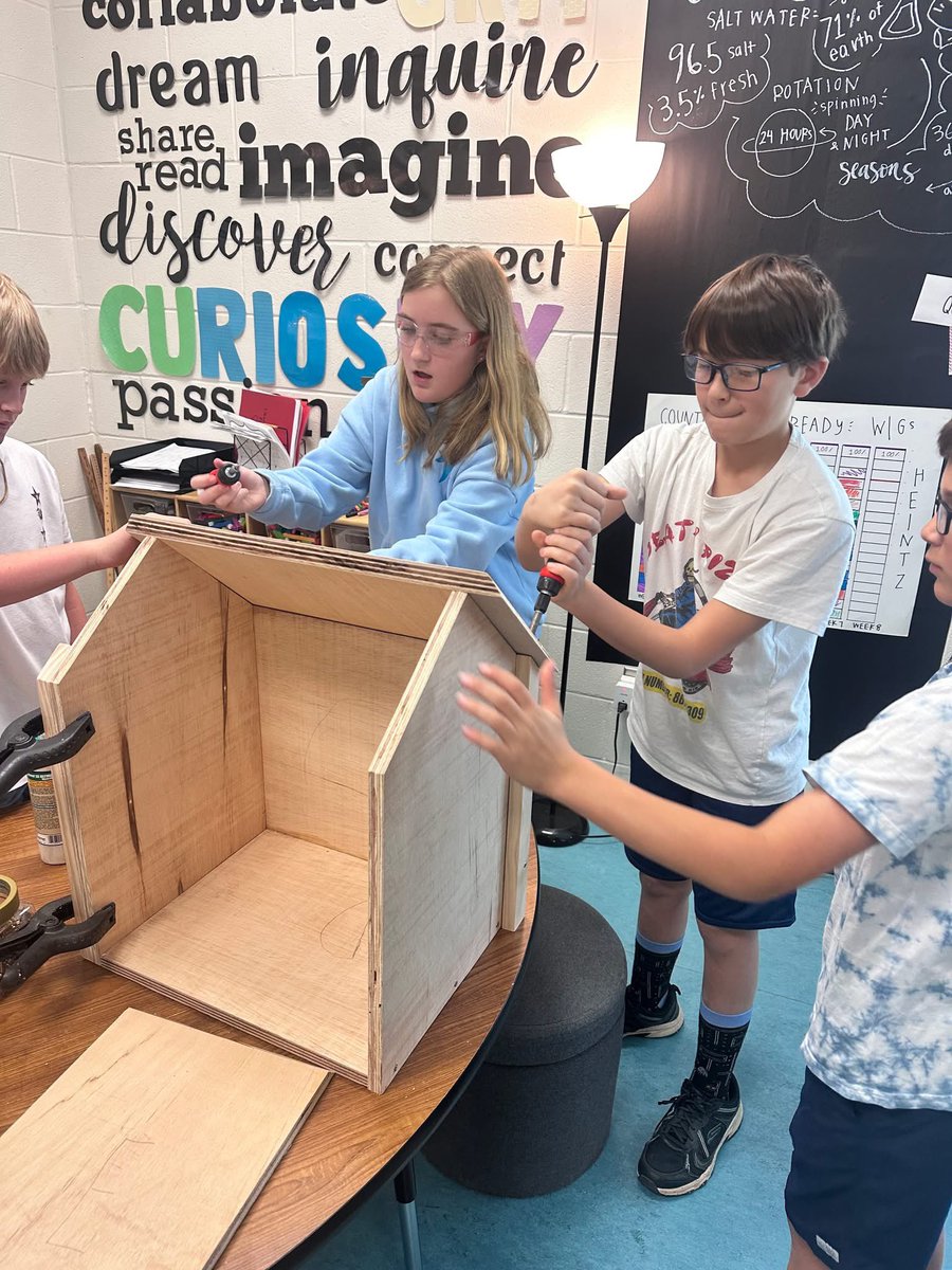 Larne Elementary School tweet media