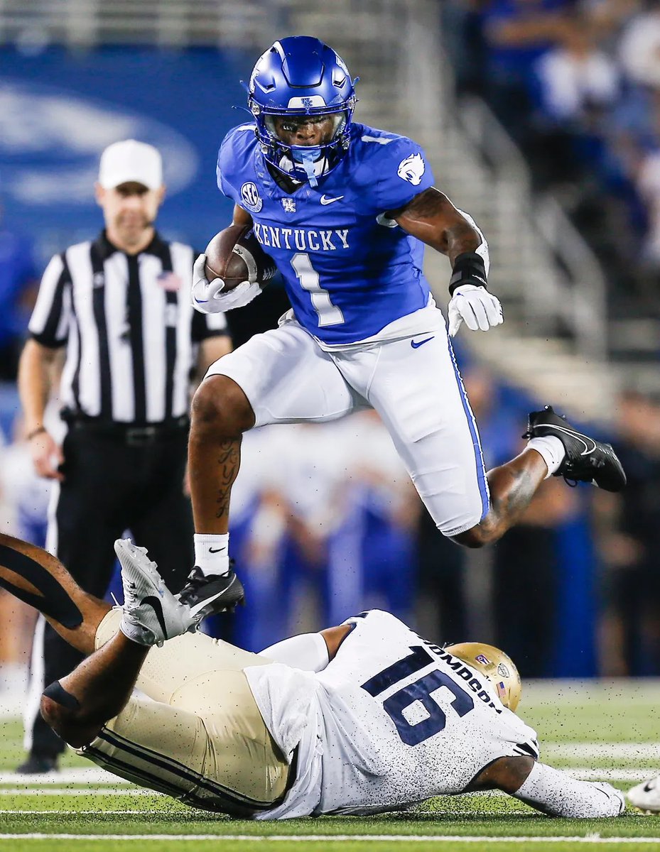 Dajon Talley Rhodes (@wya_dada) on Twitter photo Kentucky Offered!!!! <a href="/patward71/">Pat Ward</a> <a href="/coachbailey29/">Antwon Bailey</a> <a href="/rblab_/">The Running Back Lab</a> <a href="/RashodGillespie/">Rashod Gillespie M.Ed.</a> <a href="/CoachJ_Boulware/">Jay Boulware</a> #agtg✝️ #GoWildcats Kentucky Offered!!!! <a href="/patward71/">Pat Ward</a> <a href="/coachbailey29/">Antwon Bailey</a> <a href="/rblab_/">The Running Back Lab</a> <a href="/RashodGillespie/">Rashod Gillespie M.Ed.</a> <a href="/CoachJ_Boulware/">Jay Boulware</a> #agtg✝️ #GoWildcats