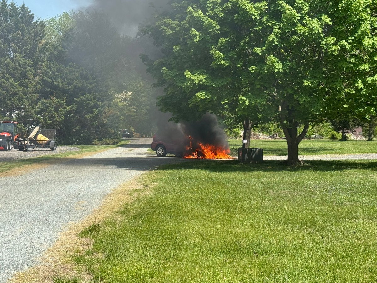 CecilFireBlog's tweet image. #RISINGSUN | *VEH FIRE* | 2140 JACOB TOME MEMORIAL HWY | WELL INV AUTO. | #cecilcounty #ceciltraffic