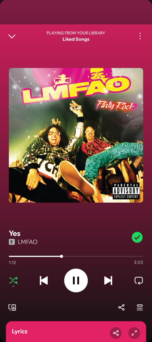 farbuscus1's tweet photo. The greatest era of music https://t.co/CsxNeD7PW5