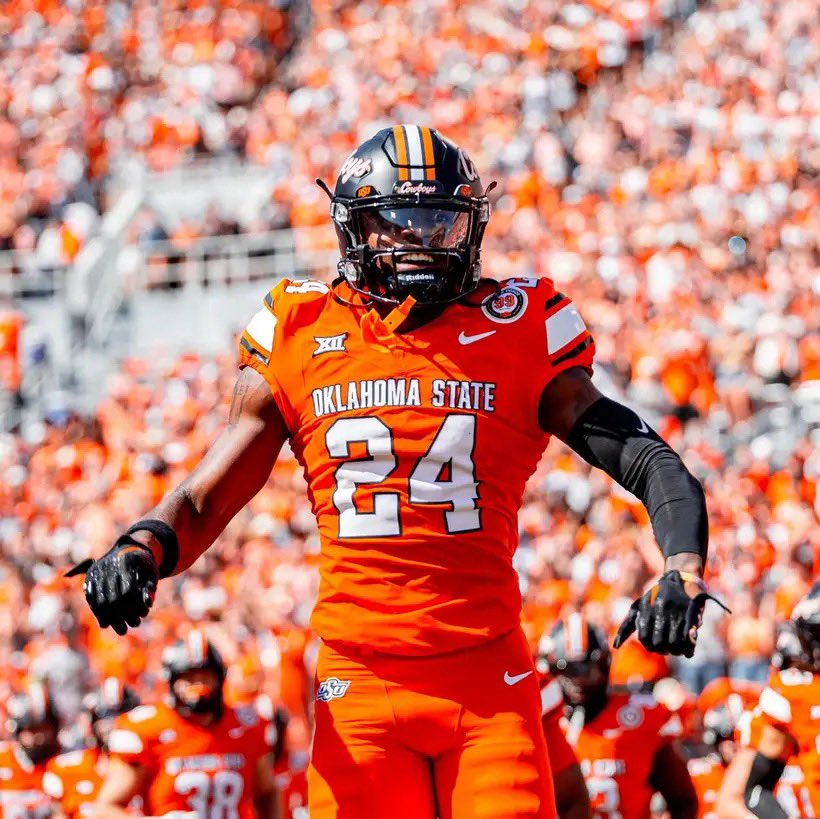 Blessed to receive an offer from Oklahoma State University!⚫️🟠 #GoPokes <a href="/ChadSimmons_/">ChadSimmons</a> <a href="/adamgorney/">Adam Gorney</a> <a href="/AllenTrieu/">Allen Trieu</a> <a href="/GregSmithRivals/">Greg Smith</a> <a href="/On3sports/">On3</a> <a href="/CoachKap_/">Kap Dede, Ph.D.</a> <a href="/CowboyFB/">OSU Cowboy Football</a> <a href="/RitterPrep/">Cardinal Ritter College Prep Football</a> <a href="/BrennanSpain/">Coach Spain</a> <a href="/JPRockMO/">JP Rock</a> <a href="/DemetricDWarren/">Demetric D. Warren</a> <a href="/TheUCReport/">Billy Tucker</a>