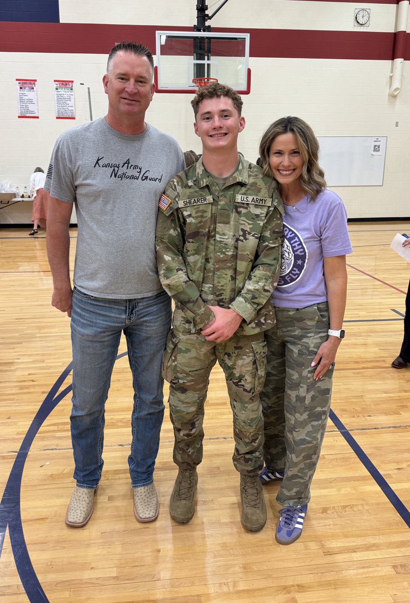 Military and Academic signing for <a href="/ShearerBennett/">Bennett Shearer</a> today at Olathe North. There aren’t enough words I can use to adequately describe how proud I am of his determination &amp; selflessness. College is fully funded from his service and received an additional scholarship from KSU!🇺🇸💜🤍