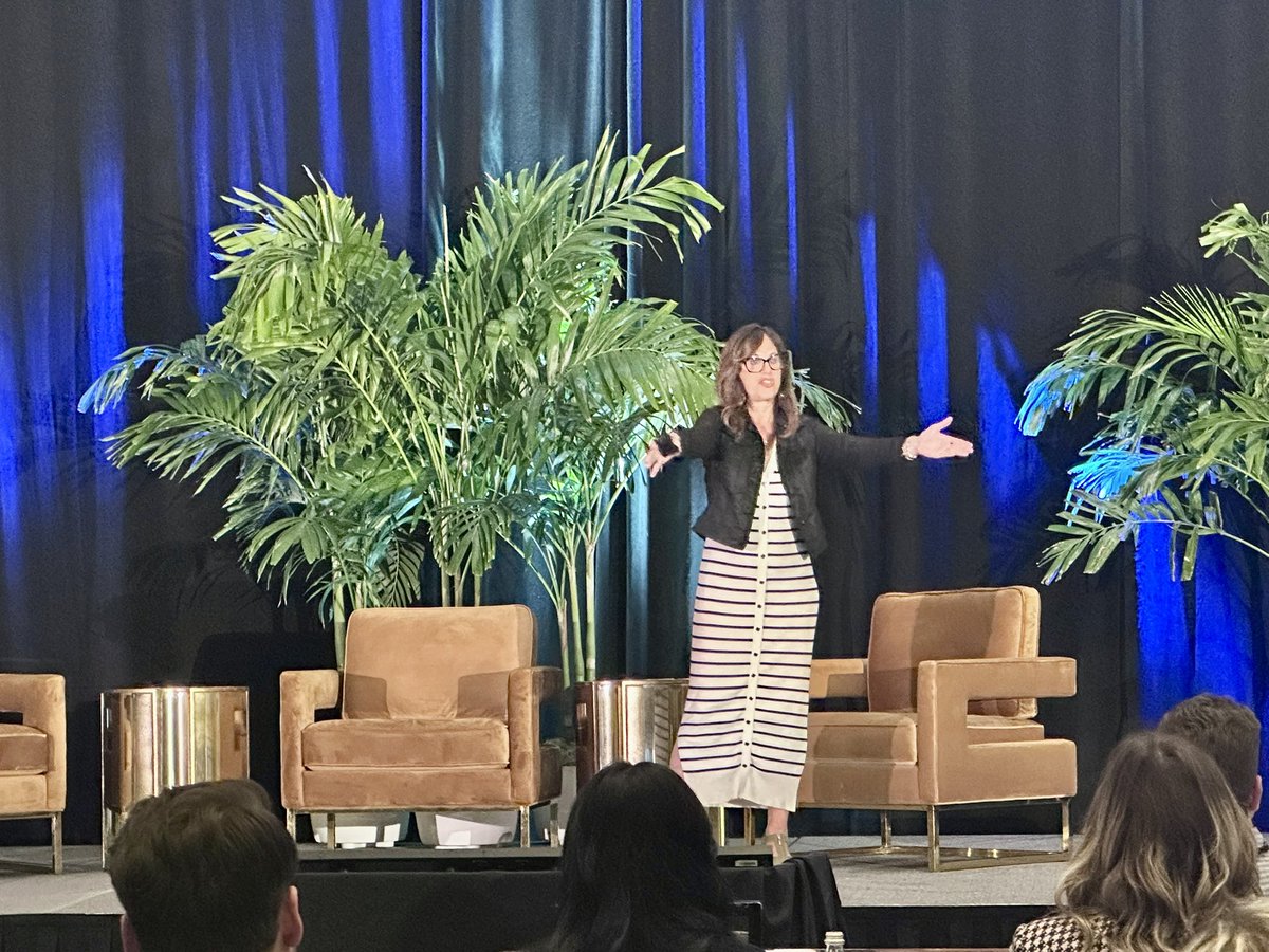 Craig Iskowitz (@craigiskowitz) on Twitter photo The Changing Landscape of Advisor Marketing by my good friend and marketing expert <a href="/tinacpowell/">Tina Powell</a> of <a href="/IntentionLy/">intention.ly</a> at <a href="/AdvisorEngine/">AdvisorEngine</a> >Drive The Changing Landscape of Advisor Marketing by my good friend and marketing expert <a href="/tinacpowell/">Tina Powell</a> of <a href="/IntentionLy/">intention.ly</a> at <a href="/AdvisorEngine/">AdvisorEngine</a> >Drive