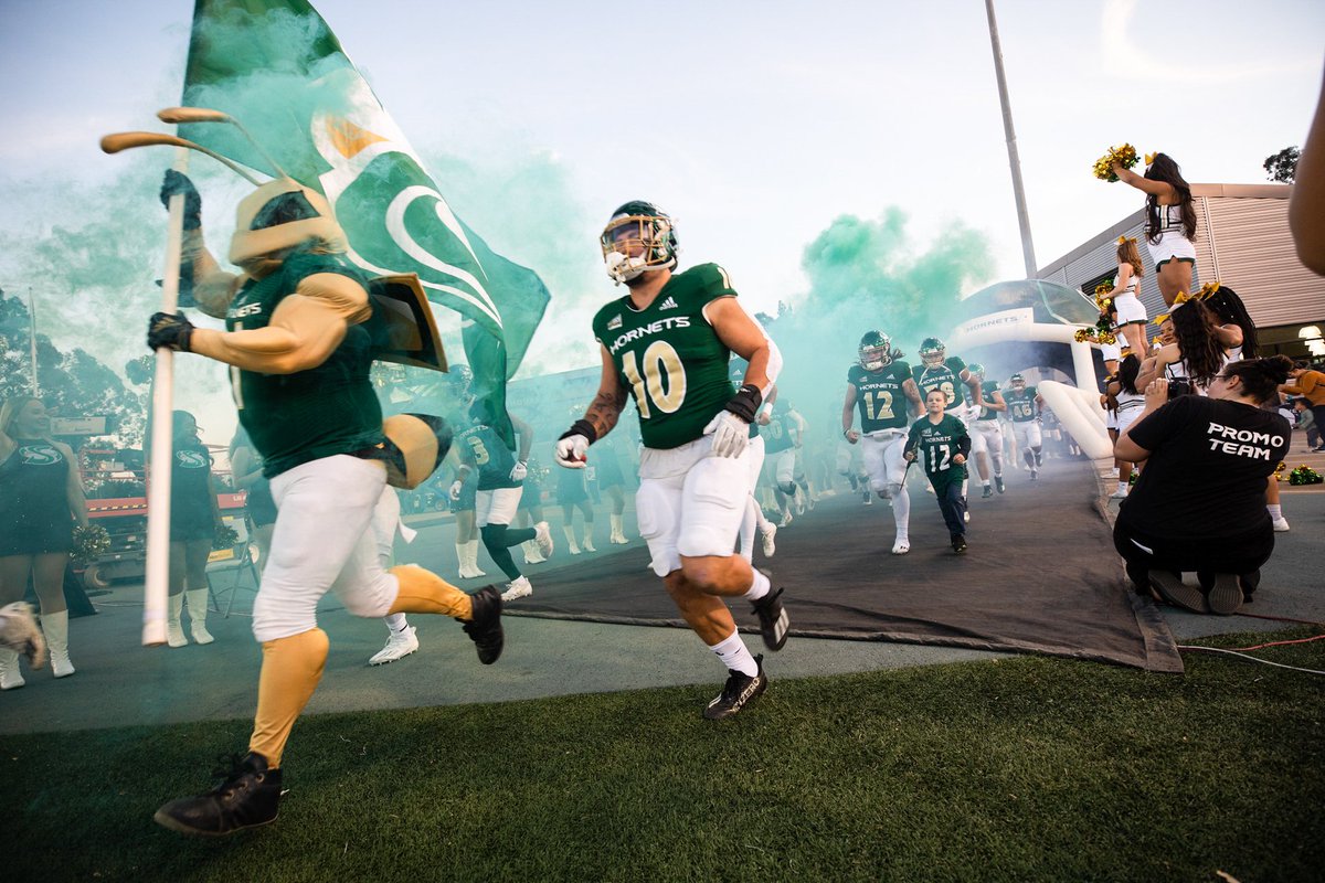 Raudric Curtis (@raudriccurtis) on Twitter photo Thank you <a href="/CoachVang/">Jake Vang</a> and <a href="/SacHornetsFB/">Sac State Football</a> for stopping by <a href="/LBWilsonFootbal/">LB Wilson Football</a> to talk with our Student Athletes
#gogofamily Thank you <a href="/CoachVang/">Jake Vang</a> and <a href="/SacHornetsFB/">Sac State Football</a> for stopping by <a href="/LBWilsonFootbal/">LB Wilson Football</a> to talk with our Student Athletes
#gogofamily