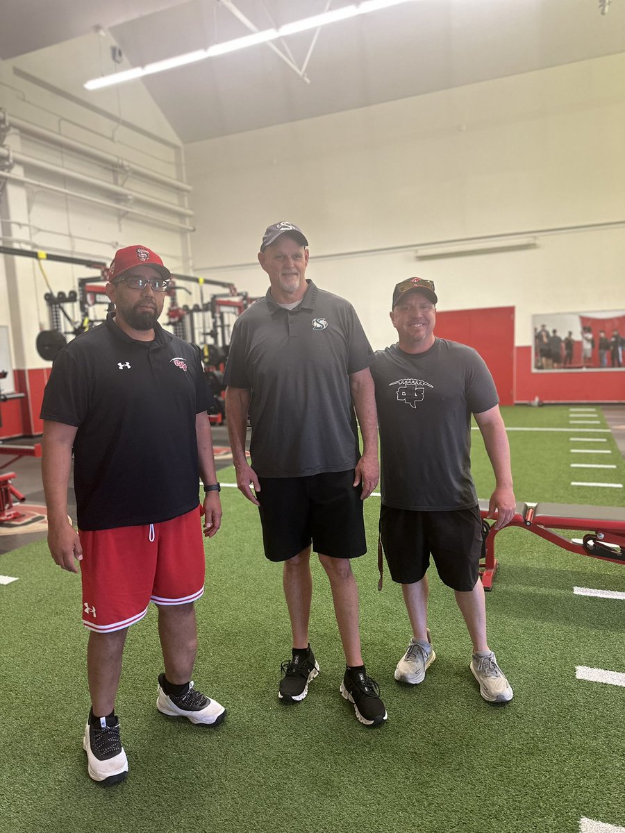 Thank you <a href="/coachkmr/">Kris Richardson</a> of <a href="/SacStateFB/">Sac State Football</a> for coming to check out our guys!