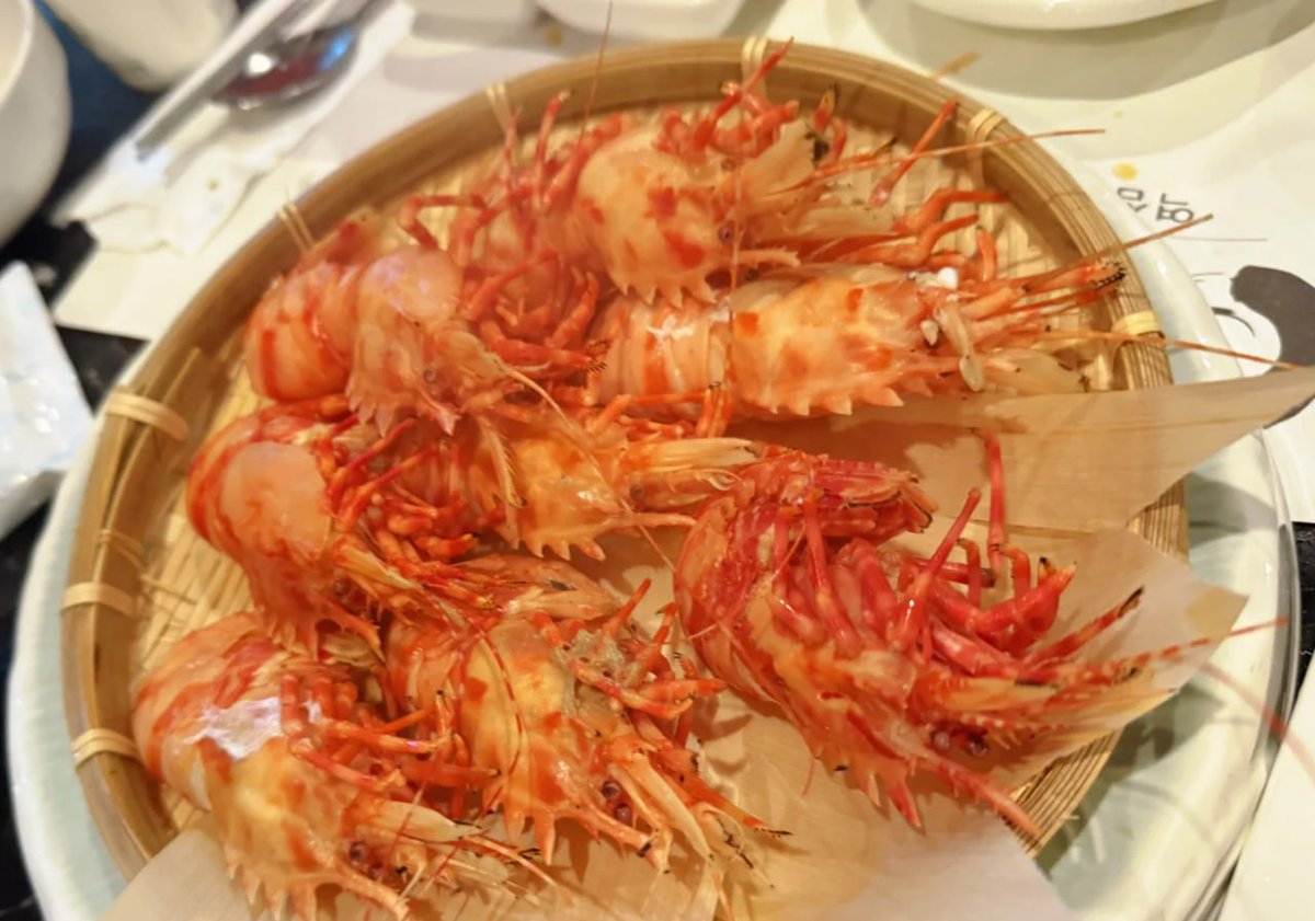 sofia_sofia45's tweet image. Shrimply irresistible! 🦐✨ Who’s ready to dive into this seafood feast? 😋 #FoodieAdventures #SeafoodLovers