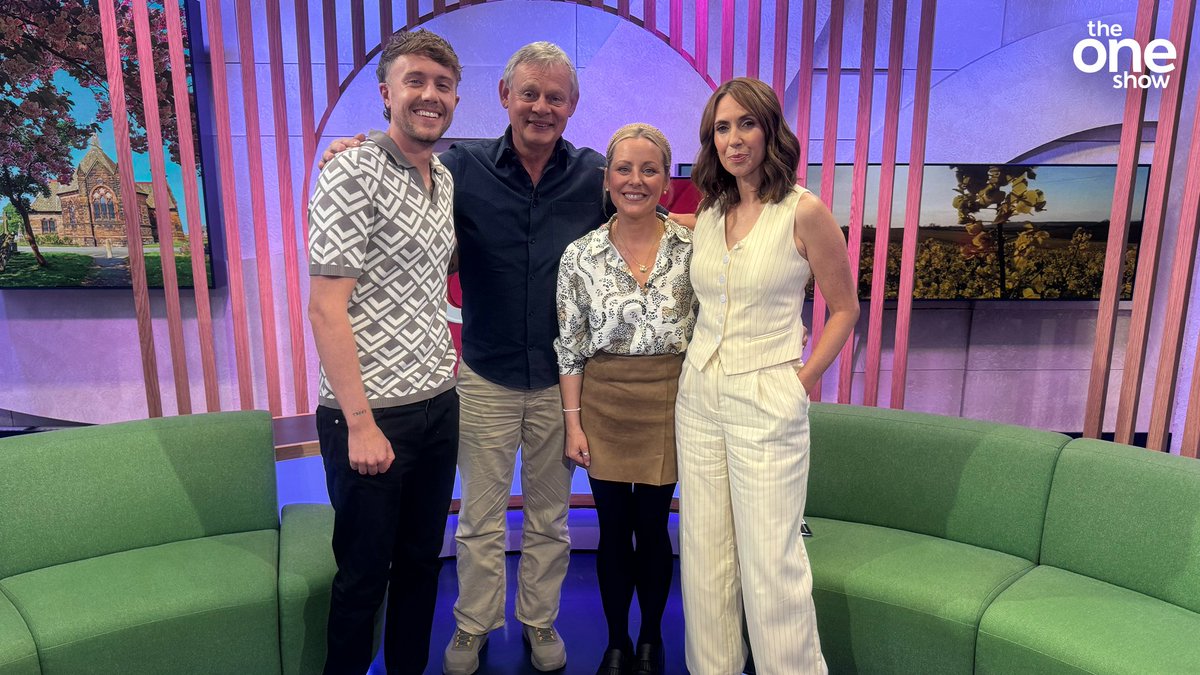BBC The One Show (@bbctheoneshow) on Twitter photo That’s a wrap! 🎬
A huge thanks to tonight’s guests, Martin Clunes & Anna Haugh 👏
Catch up now on <a href="/BBCiPlayer/">BBC iPlayer</a> 👉 bbc.in/4cX9x4T That’s a wrap! 🎬
A huge thanks to tonight’s guests, Martin Clunes & Anna Haugh 👏
Catch up now on <a href="/BBCiPlayer/">BBC iPlayer</a> 👉 bbc.in/4cX9x4T